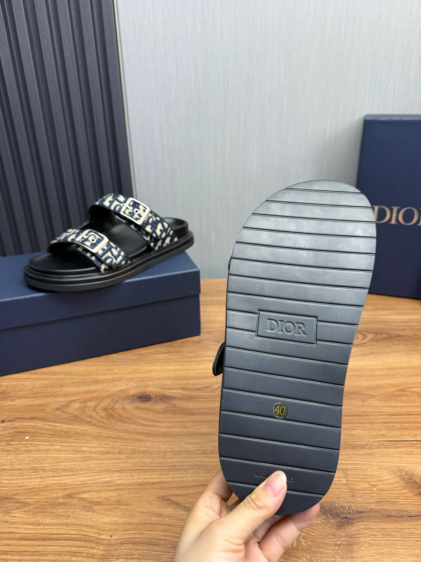 Men's shoes 💰300💰 Dior. Men's slippers 🩴Official website 1:1 production 38-45 yards 45 46 🉑️Customized original material shipped✅